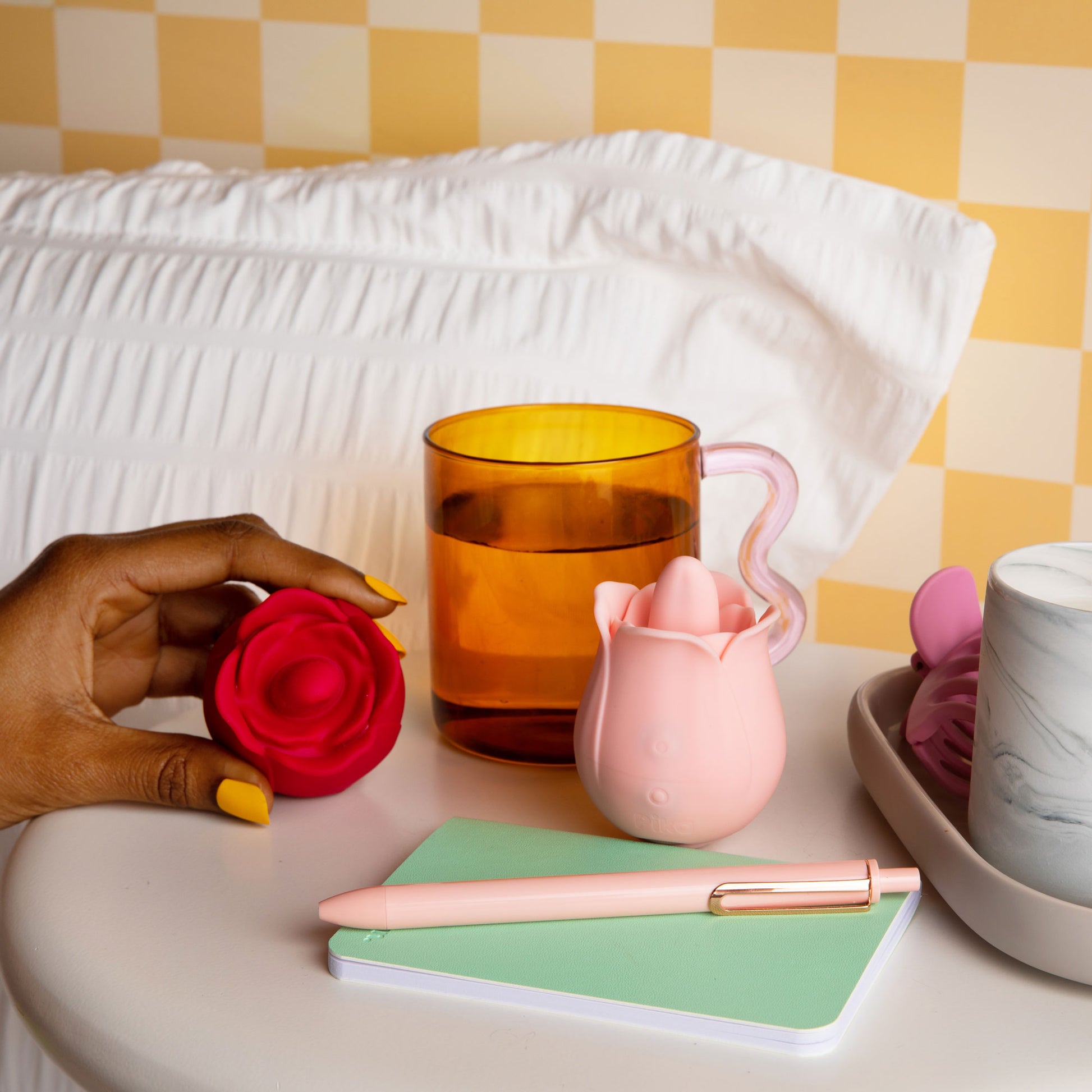 Flora Licking Rose Toy | PikaVibe
